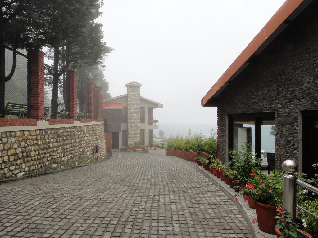 Club Mahindra Канатал Екстер'єр фото